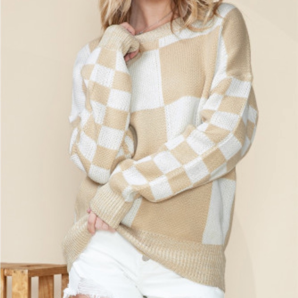 Oversized sweater,  cream and white. - Picture 2 of 3